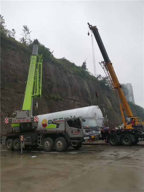 河池市“不怕风雨冻”—— 吊车的 “恶劣环境适应” 技术